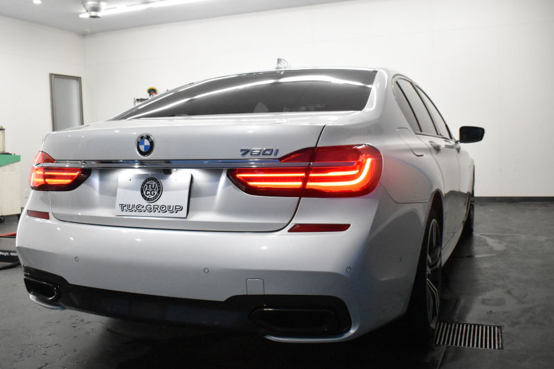 BMW 7シリーズ 750i Mｽﾎﾟｰﾂ V8 ｻﾝR Fﾏｯｻｰｼﾞ&ﾍﾞﾝﾁﾚｰｼｮﾝ 全席ﾋｰﾀｰ付黒革 ﾚｰｻﾞｰLED  液晶ｷｰ ﾘﾓｰﾄｺﾝﾄﾛｰﾙﾊﾟｰｷﾝｸﾞ 追従ACC HUD ﾊｰﾏﾝｶｰﾄﾞﾝ ｼﾞｪｽﾁｬｰｺﾝﾄﾛｰﾙ ﾀｯﾁﾊﾟﾈﾙ対応HDDﾅﾋﾞ3Dﾋﾞｭｰ Bｶﾒﾗ 車線変更&逸脱&歩行者警告 液晶ﾒｰﾀｰ 電動ﾄﾗﾝｸ 2年保証