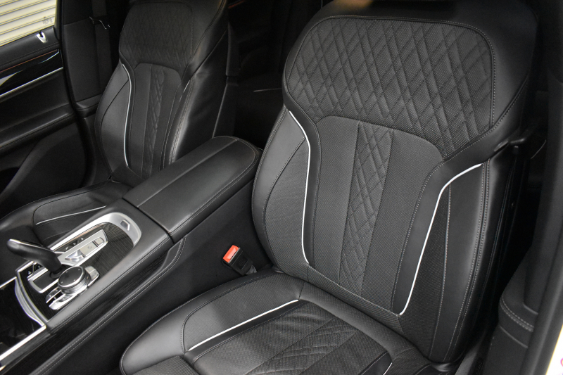 BMW 7シリーズ 750i Mｽﾎﾟｰﾂ V8 ｻﾝR Fﾏｯｻｰｼﾞ&ﾍﾞﾝﾁﾚｰｼｮﾝ 全席ﾋｰﾀｰ付黒革 ﾚｰｻﾞｰLED  液晶ｷｰ ﾘﾓｰﾄｺﾝﾄﾛｰﾙﾊﾟｰｷﾝｸﾞ 追従ACC HUD ﾊｰﾏﾝｶｰﾄﾞﾝ ｼﾞｪｽﾁｬｰｺﾝﾄﾛｰﾙ ﾀｯﾁﾊﾟﾈﾙ対応HDDﾅﾋﾞ3Dﾋﾞｭｰ Bｶﾒﾗ 車線変更&逸脱&歩行者警告 液晶ﾒｰﾀｰ 電動ﾄﾗﾝｸ 2年保証