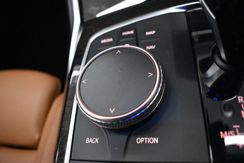 BMW 3シリーズ 320i Mｽﾎﾟｰﾂ ｺﾝﾌｫｰﾄP G20型 ﾋｰﾀｰ付茶革 電動ﾄﾗﾝｸ HiFiｽﾋﾟｰｶｰ ﾀｯﾁﾊﾟﾈﾙﾅﾋﾞ ｱｯﾌﾟﾙｶｰﾌﾟﾚｲ ﾌﾙｾｸﾞCD/DVD再生 19AW 追従ACC LEDﾍｯﾄﾞﾗｲﾄ 側面衝突&車線変更&逸脱&歩行車警告 液晶ﾒｰﾀｰ 後退ｱｼｽﾄ Pｱｼｽﾄ ｱｸﾃｨﾌﾞPDC緊急ﾌﾞﾚｰｷ  2年保証