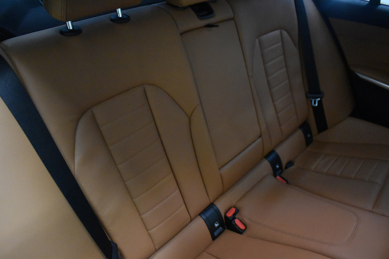 BMW 3シリーズ 320i Mｽﾎﾟｰﾂ ｺﾝﾌｫｰﾄP G20型 ﾋｰﾀｰ付茶革 電動ﾄﾗﾝｸ HiFiｽﾋﾟｰｶｰ ﾀｯﾁﾊﾟﾈﾙﾅﾋﾞ ｱｯﾌﾟﾙｶｰﾌﾟﾚｲ ﾌﾙｾｸﾞCD/DVD再生 19AW 追従ACC LEDﾍｯﾄﾞﾗｲﾄ 側面衝突&車線変更&逸脱&歩行車警告 液晶ﾒｰﾀｰ 後退ｱｼｽﾄ Pｱｼｽﾄ ｱｸﾃｨﾌﾞPDC緊急ﾌﾞﾚｰｷ  2年保証