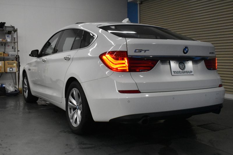 BMW 5シリーズ 535iｸﾞﾗﾝﾂｰﾘｽﾓ ｺﾝﾌｫｰﾄP ﾊﾟﾉﾗﾏｻﾝﾙｰﾌ 1ｵｰﾅｰ 全席ﾋｰﾀｰ前席ﾍﾞﾝﾁﾚｰｼｮﾝ付黒革 ｽﾏｰﾄｷｰ ﾌﾙｾｸﾞ ﾅﾋﾞTOPﾋﾞｭｰ Bｶﾒﾗ 前後PDC 電動ﾄﾗﾝｸ ｸﾙｺﾝ 18AW ETC 2年保証