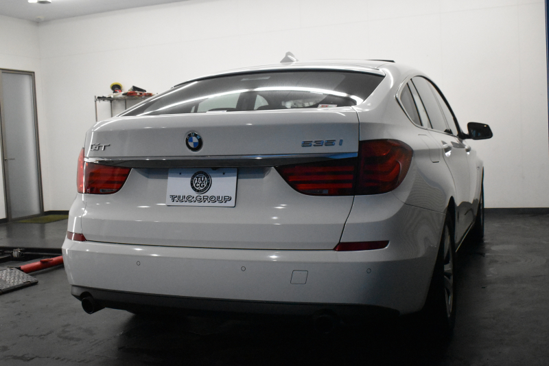 BMW 5シリーズ 535iｸﾞﾗﾝﾂｰﾘｽﾓ ｺﾝﾌｫｰﾄP ﾊﾟﾉﾗﾏｻﾝﾙｰﾌ 1ｵｰﾅｰ 全席ﾋｰﾀｰ前席ﾍﾞﾝﾁﾚｰｼｮﾝ付黒革 ｽﾏｰﾄｷｰ ﾌﾙｾｸﾞ ﾅﾋﾞTOPﾋﾞｭｰ Bｶﾒﾗ 前後PDC 電動ﾄﾗﾝｸ ｸﾙｺﾝ 18AW ETC 2年保証