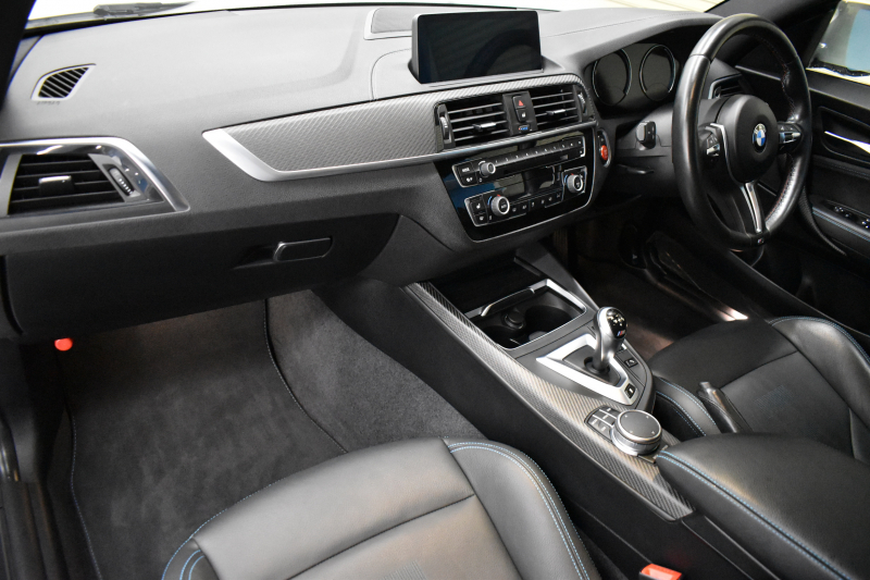 BMW Mシリーズ M2 ｺﾝﾍﾟﾃｨｼｮﾝ MDCT 7速DCT LCI後期 ｱｸﾗﾎﾟ ﾋﾞｯﾁﾏﾌﾗｰ ｱﾀﾞﾌﾟﾃｨﾌﾞﾍｷｻｺﾞﾅﾙLEDﾍｯﾄﾞﾗｲﾄ&ﾃｰﾙ ﾋｰﾀｰ付黒革 ﾀｯﾁﾊﾟﾈﾙHDDﾅﾋﾞ 19AW 車線逸脱&歩行者警告 衝突軽減ﾌﾞﾚｰｷ ｶｰﾎﾞﾝｲﾝﾃﾘｱ Bｶﾒﾗ iｽﾄｯﾌﾟ ｽﾏｰﾄｷｰ 2年保証