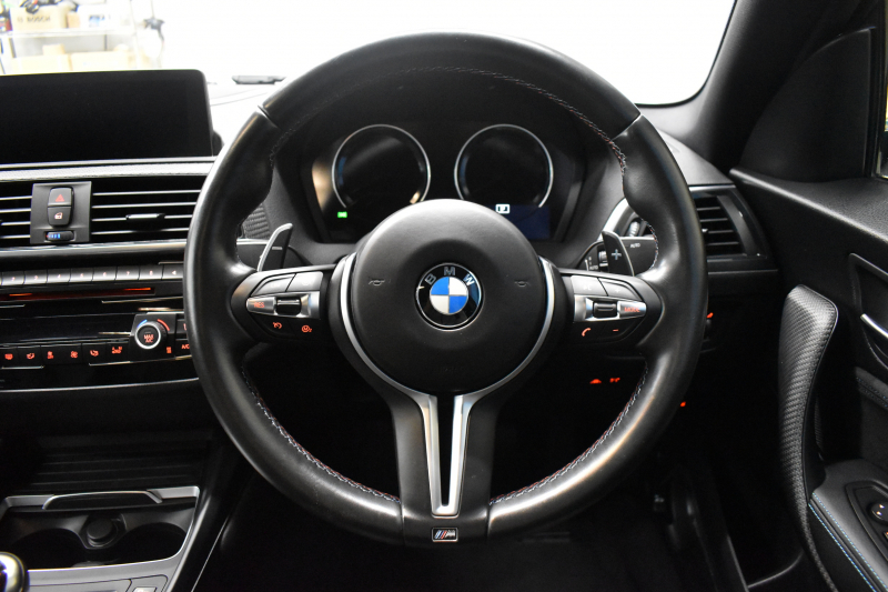 BMW Mシリーズ M2 ｺﾝﾍﾟﾃｨｼｮﾝ MDCT 7速DCT LCI後期 ｱｸﾗﾎﾟ ﾋﾞｯﾁﾏﾌﾗｰ ｱﾀﾞﾌﾟﾃｨﾌﾞﾍｷｻｺﾞﾅﾙLEDﾍｯﾄﾞﾗｲﾄ&ﾃｰﾙ ﾋｰﾀｰ付黒革 ﾀｯﾁﾊﾟﾈﾙHDDﾅﾋﾞ 19AW 車線逸脱&歩行者警告 衝突軽減ﾌﾞﾚｰｷ ｶｰﾎﾞﾝｲﾝﾃﾘｱ Bｶﾒﾗ iｽﾄｯﾌﾟ ｽﾏｰﾄｷｰ 2年保証