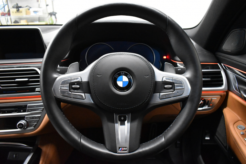 BMW 7シリーズ 740i Mｽﾎﾟｰﾂ ﾘｱｺﾝﾌｫｰﾄP ﾘｱｴﾝﾀｰﾃｲﾒﾝﾄ 後席ﾓﾆﾀｰ ﾃﾞｨｽﾌﾟﾚｲｷｰ ﾘﾓｰﾄ駐車 ｻﾝﾙｰﾌ ﾚｰｻﾞｰLED 前席ﾏｯｻｰｼﾞ全席ﾋｰﾀｰ&ﾍﾞﾝﾁﾚｰｼｮﾝ付茶革 ACC HUD ﾊｰﾏﾝｶｰﾄﾞﾝ ｼﾞｪｽﾁｬｰｺﾝﾄﾛｰﾙ ﾀｯﾁﾊﾟﾈﾙﾅﾋﾞ3Dﾋﾞｭｰ LCW 液晶ﾒｰﾀｰ 2年保証