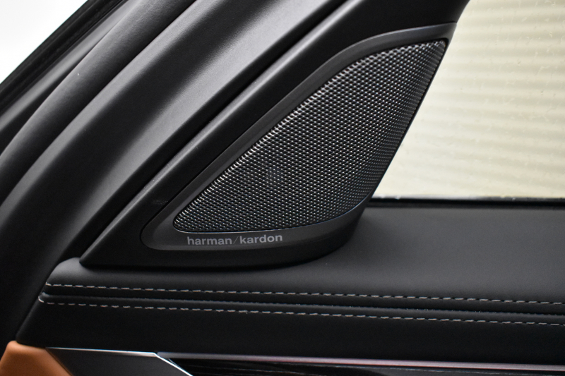 BMW 7シリーズ 740i Mｽﾎﾟｰﾂ ﾘｱｺﾝﾌｫｰﾄP ﾘｱｴﾝﾀｰﾃｲﾒﾝﾄ 後席ﾓﾆﾀｰ ﾃﾞｨｽﾌﾟﾚｲｷｰ ﾘﾓｰﾄ駐車 ｻﾝﾙｰﾌ ﾚｰｻﾞｰLED 前席ﾏｯｻｰｼﾞ全席ﾋｰﾀｰ&ﾍﾞﾝﾁﾚｰｼｮﾝ付茶革 ACC HUD ﾊｰﾏﾝｶｰﾄﾞﾝ ｼﾞｪｽﾁｬｰｺﾝﾄﾛｰﾙ ﾀｯﾁﾊﾟﾈﾙﾅﾋﾞ3Dﾋﾞｭｰ LCW 液晶ﾒｰﾀｰ 2年保証