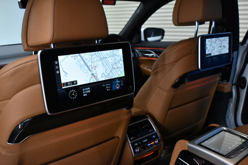 BMW 7シリーズ 740i Mｽﾎﾟｰﾂ ﾘｱｺﾝﾌｫｰﾄP ﾘｱｴﾝﾀｰﾃｲﾒﾝﾄ 後席ﾓﾆﾀｰ ﾃﾞｨｽﾌﾟﾚｲｷｰ ﾘﾓｰﾄ駐車 ｻﾝﾙｰﾌ ﾚｰｻﾞｰLED 前席ﾏｯｻｰｼﾞ全席ﾋｰﾀｰ&ﾍﾞﾝﾁﾚｰｼｮﾝ付茶革 ACC HUD ﾊｰﾏﾝｶｰﾄﾞﾝ ｼﾞｪｽﾁｬｰｺﾝﾄﾛｰﾙ ﾀｯﾁﾊﾟﾈﾙﾅﾋﾞ3Dﾋﾞｭｰ LCW 液晶ﾒｰﾀｰ 2年保証