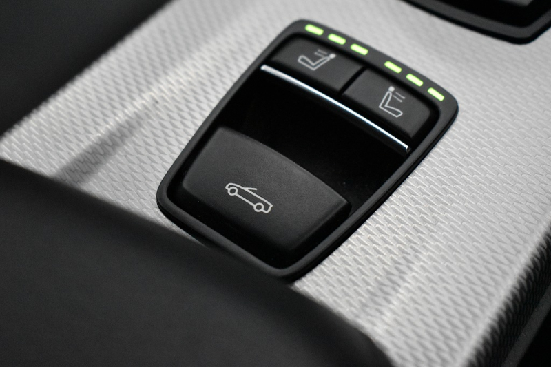 BMW 4シリーズ 435i ｶﾌﾞﾘｵﾚMｽﾎﾟｰﾂ ｱﾄﾞﾊﾞﾝｽﾄﾞｱｸﾃｨﾌﾞｾｰﾌﾃｨｰP Mﾊﾟﾌｫ-ﾏﾝｽ20AW 追従ACC HUD 直6ﾀｰﾎﾞ 電動ﾒﾀﾙﾙｰﾌ ﾋｰﾀｰ付黒革ｴｱｶﾗｰ LEDﾍｯﾄﾞﾗｲﾄ 車線逸脱&歩行者警告 衝突軽減B ﾌﾙｾｸﾞﾅﾋﾞBｶﾒﾗ前後PDC ｽﾏｰﾄｷｰ 2年保証