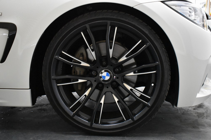 BMW 4シリーズ 435i ｶﾌﾞﾘｵﾚMｽﾎﾟｰﾂ ｱﾄﾞﾊﾞﾝｽﾄﾞｱｸﾃｨﾌﾞｾｰﾌﾃｨｰP Mﾊﾟﾌｫ-ﾏﾝｽ20AW 追従ACC HUD 直6ﾀｰﾎﾞ 電動ﾒﾀﾙﾙｰﾌ ﾋｰﾀｰ付黒革ｴｱｶﾗｰ LEDﾍｯﾄﾞﾗｲﾄ 車線逸脱&歩行者警告 衝突軽減B ﾌﾙｾｸﾞﾅﾋﾞBｶﾒﾗ前後PDC ｽﾏｰﾄｷｰ 2年保証