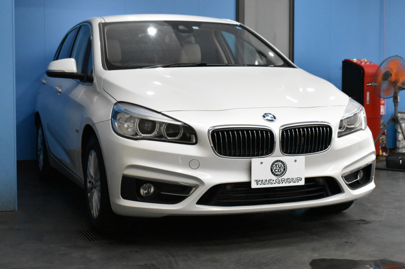 BMW 2シリーズ 218dｱｸﾃｨﾌﾞﾂｱﾗｰ ﾗｸﾞｼﾞｭｱﾘｰ ｱﾄﾞﾊﾞﾝｽﾄﾞｱｸﾃｨﾌﾞｾｰﾌﾃｨｰP 追従ACC HUD ﾋｰﾀｰ付ﾍﾞｰｼﾞｭﾚｻﾞｰ ﾀｯﾁﾊﾟﾈﾙﾅﾋﾞBｶﾒﾗ ﾘｱPDC LEDﾍｯﾄﾞﾗｲﾄ 衝突軽減ﾌﾞﾚｰｷ 車線逸脱&歩行者警告 電動開閉Rｹﾞｰﾄ ｽﾏｰﾄｷｰ 2年保証