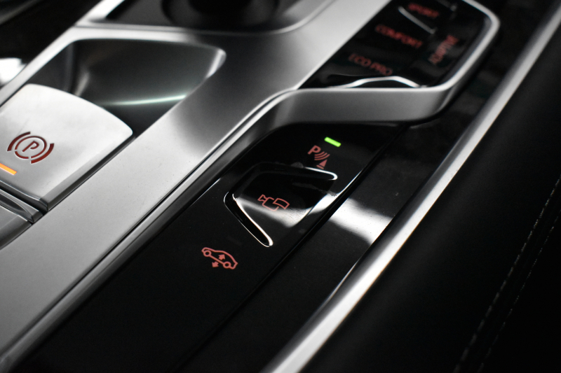 BMW 7シリーズ 740i ﾌﾟﾗｽP ｻﾝﾙｰﾌ ﾚｰｻﾞｰLEDﾗｲﾄ Fﾏｯｻｰｼﾞ&ﾍﾞﾝﾁﾚｰｼｮﾝ 全席ﾋｰﾀｰ付黒革 追従ACC HUD ﾊｰﾏﾝｶｰﾄﾞﾝ ｼﾞｪｽﾁｬｰｺﾝﾄﾛｰﾙ ﾀｯﾁﾊﾟﾈﾙ対応HDDﾅﾋﾞ3Dﾋﾞｭｰ Bｶﾒﾗ 車線変更&逸脱&歩行者警告 液晶ﾒｰﾀｰ 19AW 電動ﾄﾗﾝｸ Bｶﾒﾗ 2年保証