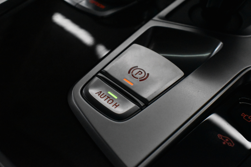 BMW 7シリーズ 740i ﾌﾟﾗｽP ｻﾝﾙｰﾌ ﾚｰｻﾞｰLEDﾗｲﾄ Fﾏｯｻｰｼﾞ&ﾍﾞﾝﾁﾚｰｼｮﾝ 全席ﾋｰﾀｰ付黒革 追従ACC HUD ﾊｰﾏﾝｶｰﾄﾞﾝ ｼﾞｪｽﾁｬｰｺﾝﾄﾛｰﾙ ﾀｯﾁﾊﾟﾈﾙ対応HDDﾅﾋﾞ3Dﾋﾞｭｰ Bｶﾒﾗ 車線変更&逸脱&歩行者警告 液晶ﾒｰﾀｰ 19AW 電動ﾄﾗﾝｸ Bｶﾒﾗ 2年保証