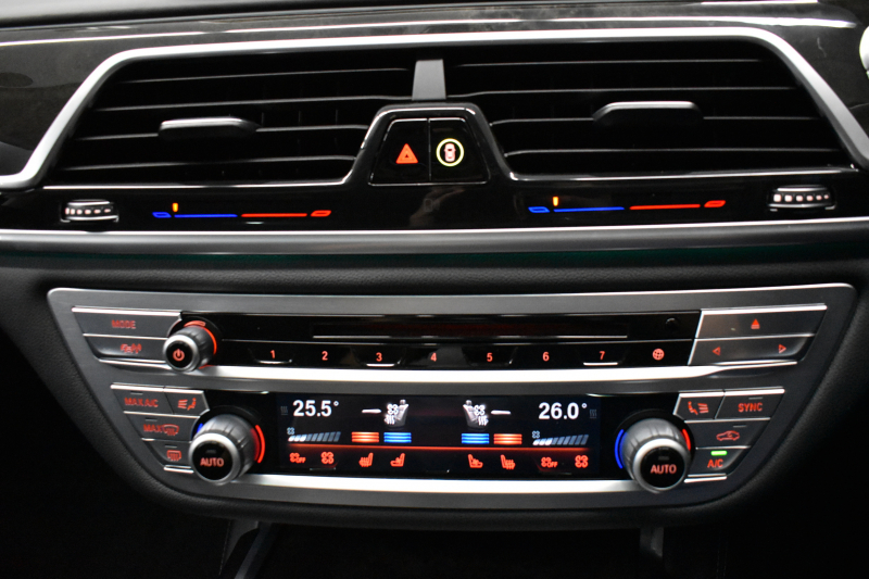 BMW 7シリーズ 740i ﾌﾟﾗｽP ｻﾝﾙｰﾌ ﾚｰｻﾞｰLEDﾗｲﾄ Fﾏｯｻｰｼﾞ&ﾍﾞﾝﾁﾚｰｼｮﾝ 全席ﾋｰﾀｰ付黒革 追従ACC HUD ﾊｰﾏﾝｶｰﾄﾞﾝ ｼﾞｪｽﾁｬｰｺﾝﾄﾛｰﾙ ﾀｯﾁﾊﾟﾈﾙ対応HDDﾅﾋﾞ3Dﾋﾞｭｰ Bｶﾒﾗ 車線変更&逸脱&歩行者警告 液晶ﾒｰﾀｰ 19AW 電動ﾄﾗﾝｸ Bｶﾒﾗ 2年保証