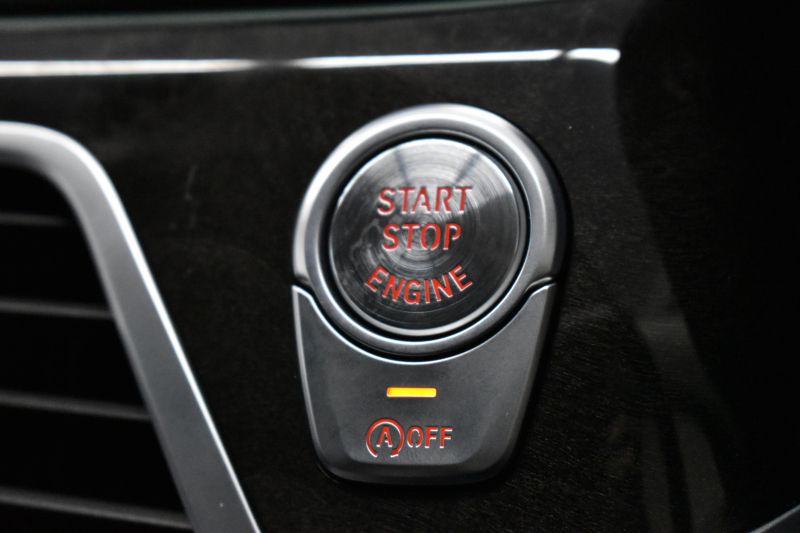 BMW 7シリーズ 740i ﾌﾟﾗｽP ｻﾝﾙｰﾌ ﾚｰｻﾞｰLEDﾗｲﾄ Fﾏｯｻｰｼﾞ&ﾍﾞﾝﾁﾚｰｼｮﾝ 全席ﾋｰﾀｰ付黒革 追従ACC HUD ﾊｰﾏﾝｶｰﾄﾞﾝ ｼﾞｪｽﾁｬｰｺﾝﾄﾛｰﾙ ﾀｯﾁﾊﾟﾈﾙ対応HDDﾅﾋﾞ3Dﾋﾞｭｰ Bｶﾒﾗ 車線変更&逸脱&歩行者警告 液晶ﾒｰﾀｰ 19AW 電動ﾄﾗﾝｸ Bｶﾒﾗ 2年保証