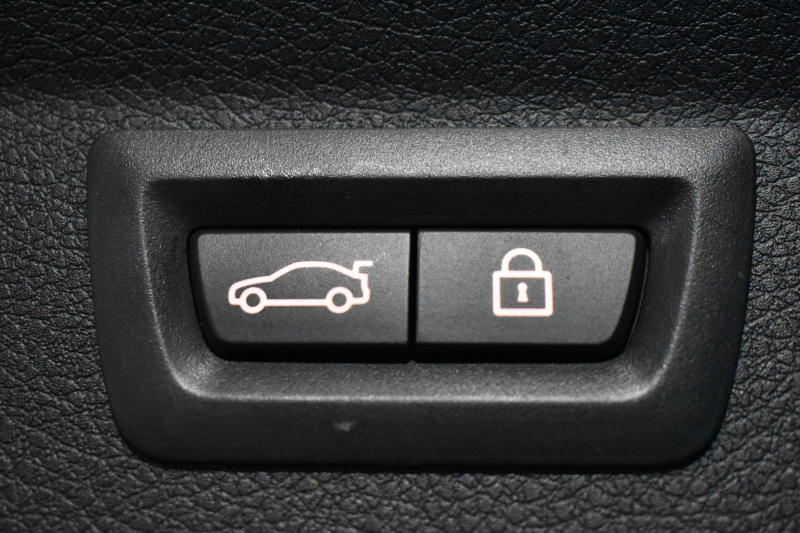 BMW 2シリーズ 220iｸﾞﾗﾝﾂｱﾗｰ ﾗｸﾞｼﾞｭｱﾘｰ 3列ｼｰﾄ 7人乗り ｱﾄﾞﾊﾞﾝｽﾄﾞｱｸﾃｨﾌﾞｾｰﾌﾃｨｰP 追従ACC HUD ﾋｰﾀｰ付黒革 LEDﾍｯﾄﾞﾗｲﾄ 衝突軽減ﾌﾞﾚｰｷ 車線逸脱&歩行者警告 ﾀｯﾁﾊﾟｯﾄﾞﾅﾋﾞ 前後PDC Bｶﾒﾗ 電動ﾄﾗﾝｸ ﾊﾟｰｷﾝｸﾞｱｼｽﾄ 17AW ｽﾏｰﾄｷｰ 2年保証