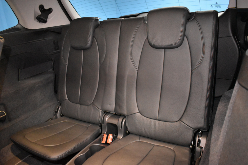 BMW 2シリーズ 220iｸﾞﾗﾝﾂｱﾗｰ ﾗｸﾞｼﾞｭｱﾘｰ 3列ｼｰﾄ 7人乗り ｱﾄﾞﾊﾞﾝｽﾄﾞｱｸﾃｨﾌﾞｾｰﾌﾃｨｰP 追従ACC HUD ﾋｰﾀｰ付黒革 LEDﾍｯﾄﾞﾗｲﾄ 衝突軽減ﾌﾞﾚｰｷ 車線逸脱&歩行者警告 ﾀｯﾁﾊﾟｯﾄﾞﾅﾋﾞ 前後PDC Bｶﾒﾗ 電動ﾄﾗﾝｸ ﾊﾟｰｷﾝｸﾞｱｼｽﾄ 17AW ｽﾏｰﾄｷｰ 2年保証