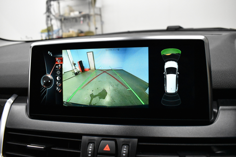 BMW 2シリーズ 220iｸﾞﾗﾝﾂｱﾗｰ ﾗｸﾞｼﾞｭｱﾘｰ 3列ｼｰﾄ 7人乗り ｱﾄﾞﾊﾞﾝｽﾄﾞｱｸﾃｨﾌﾞｾｰﾌﾃｨｰP 追従ACC HUD ﾋｰﾀｰ付黒革 LEDﾍｯﾄﾞﾗｲﾄ 衝突軽減ﾌﾞﾚｰｷ 車線逸脱&歩行者警告 ﾀｯﾁﾊﾟｯﾄﾞﾅﾋﾞ 前後PDC Bｶﾒﾗ 電動ﾄﾗﾝｸ ﾊﾟｰｷﾝｸﾞｱｼｽﾄ 17AW ｽﾏｰﾄｷｰ 2年保証