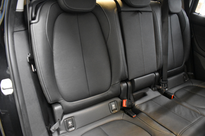 BMW 2シリーズ 220iｸﾞﾗﾝﾂｱﾗｰ ﾗｸﾞｼﾞｭｱﾘｰ 3列ｼｰﾄ 7人乗り ｱﾄﾞﾊﾞﾝｽﾄﾞｱｸﾃｨﾌﾞｾｰﾌﾃｨｰP 追従ACC HUD ﾋｰﾀｰ付黒革 LEDﾍｯﾄﾞﾗｲﾄ 衝突軽減ﾌﾞﾚｰｷ 車線逸脱&歩行者警告 ﾀｯﾁﾊﾟｯﾄﾞﾅﾋﾞ 前後PDC Bｶﾒﾗ 電動ﾄﾗﾝｸ ﾊﾟｰｷﾝｸﾞｱｼｽﾄ 17AW ｽﾏｰﾄｷｰ 2年保証