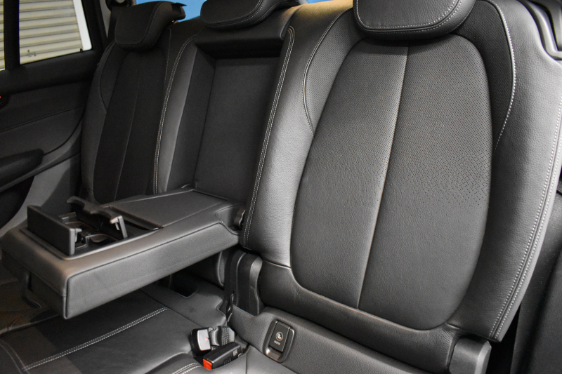 BMW 2シリーズ 220iｸﾞﾗﾝﾂｱﾗｰ ﾗｸﾞｼﾞｭｱﾘｰ 3列ｼｰﾄ 7人乗り ｱﾄﾞﾊﾞﾝｽﾄﾞｱｸﾃｨﾌﾞｾｰﾌﾃｨｰP 追従ACC HUD ﾋｰﾀｰ付黒革 LEDﾍｯﾄﾞﾗｲﾄ 衝突軽減ﾌﾞﾚｰｷ 車線逸脱&歩行者警告 ﾀｯﾁﾊﾟｯﾄﾞﾅﾋﾞ 前後PDC Bｶﾒﾗ 電動ﾄﾗﾝｸ ﾊﾟｰｷﾝｸﾞｱｼｽﾄ 17AW ｽﾏｰﾄｷｰ 2年保証