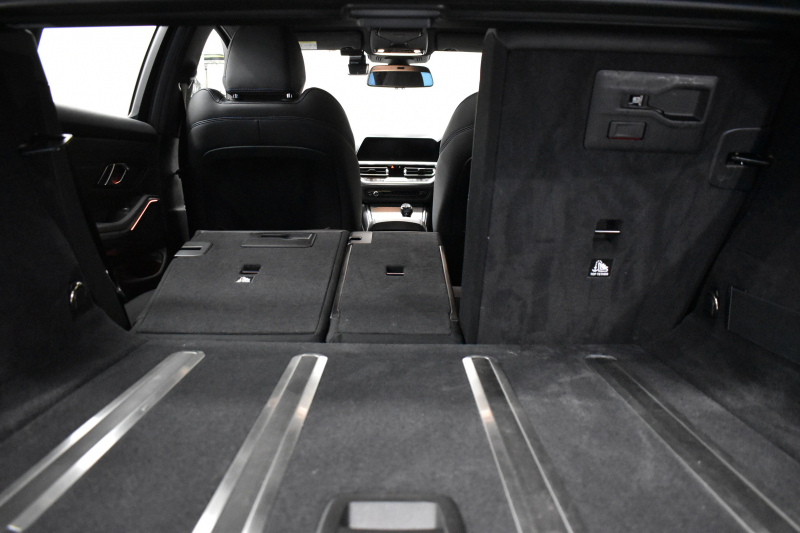 BMW 3シリーズ 320d xﾄﾞﾗｲﾌﾞ ﾂｰﾘﾝｸﾞMｽﾎﾟｰﾂ ｺﾝﾌｫｰﾄP 4WD  追従ACC ﾋｰﾀｰ付ﾊｰﾌﾚｻﾞｰ Pｱｼｽﾄﾌﾟﾗｽ 全周ｶﾒﾗ3Dﾋﾞｭｰ LEDﾍｯﾄﾞﾗｲﾄ 側面衝突&車線変更&逸脱&歩行車警告 後退ｱｼｽﾄ ｱｸﾃｨﾌﾞPDC緊急ﾌﾞﾚｰｷ ﾀｯﾁﾊﾟﾈﾙﾅﾋﾞ ｱｯﾌﾟﾙｶｰﾌﾟﾚｲ 電動ﾄﾗﾝｸ 2年保証