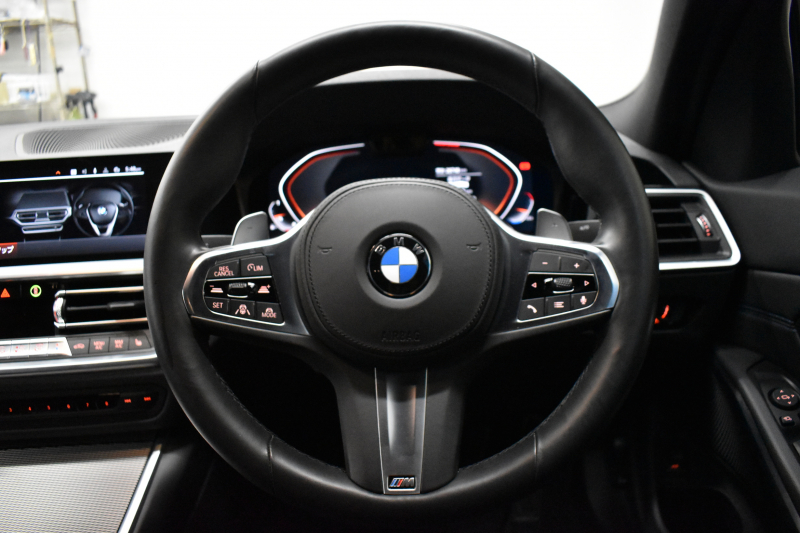 BMW 3シリーズ 320i Mｽﾎﾟｰﾂ G20型  ﾀｯﾁﾊﾟﾈﾙﾅﾋﾞ ｱｯﾌﾟﾙｶｰﾌﾟﾚｲ  追従ACC LEDﾍｯﾄﾞﾗｲﾄ 側面衝突&車線変更&逸脱&歩行車警告 液晶ﾒｰﾀｰ 後退ｱｼｽﾄ Pｱｼｽﾄ ｱｸﾃｨﾌﾞPDC緊急ﾌﾞﾚｰｷ  18AW 2年保証