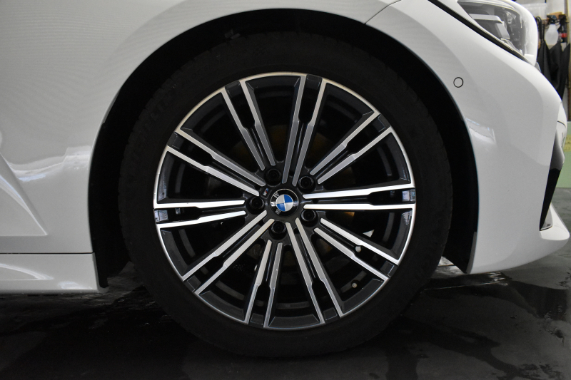 BMW 3シリーズ 320i Mｽﾎﾟｰﾂ G20型  ﾀｯﾁﾊﾟﾈﾙﾅﾋﾞ ｱｯﾌﾟﾙｶｰﾌﾟﾚｲ  追従ACC LEDﾍｯﾄﾞﾗｲﾄ 側面衝突&車線変更&逸脱&歩行車警告 液晶ﾒｰﾀｰ 後退ｱｼｽﾄ Pｱｼｽﾄ ｱｸﾃｨﾌﾞPDC緊急ﾌﾞﾚｰｷ  18AW 2年保証