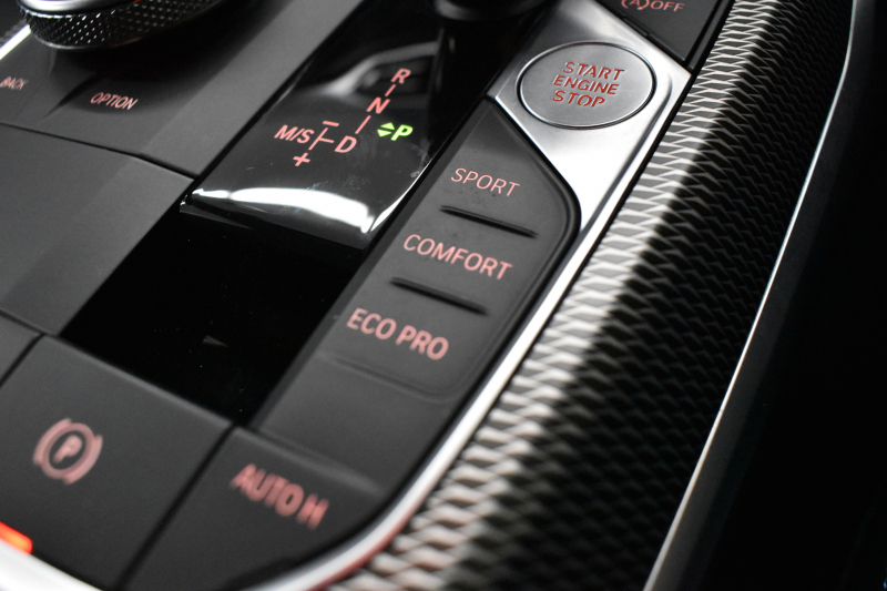 BMW 3シリーズ 320i Mｽﾎﾟｰﾂ G20型  ﾀｯﾁﾊﾟﾈﾙﾅﾋﾞ ｱｯﾌﾟﾙｶｰﾌﾟﾚｲ  追従ACC LEDﾍｯﾄﾞﾗｲﾄ 側面衝突&車線変更&逸脱&歩行車警告 液晶ﾒｰﾀｰ 後退ｱｼｽﾄ Pｱｼｽﾄ ｱｸﾃｨﾌﾞPDC緊急ﾌﾞﾚｰｷ  18AW 2年保証