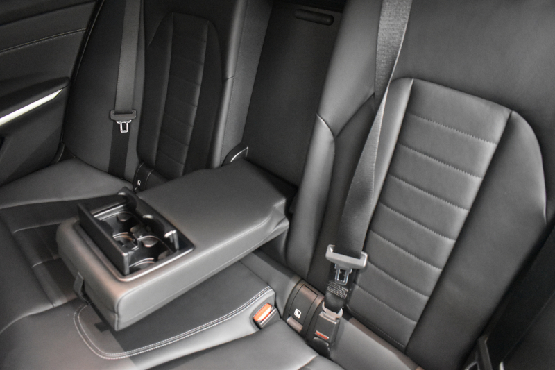 BMW 3シリーズ 320d Xﾄﾞﾗｲﾌﾞ Mｽﾎﾟｰﾂ 4WD ﾊｲﾗｲﾝ&ｺﾝﾌｫｰﾄP G20型 ﾋｰﾀｰ付黒革 ｵﾌﾟｼｮﾝ19AW 追従ACC LEDﾍｯﾄﾞﾗｲﾄ 側面衝突&車線変更&逸脱&歩行車警告 後退ｱｼｽﾄ Pｱｼｽﾄ ｱｸﾃｨﾌﾞPDC緊急ﾌﾞﾚｰｷ ﾀｯﾁﾊﾟﾈﾙﾅﾋﾞ ﾌﾙｾｸﾞ ｱｯﾌﾟﾙｶｰﾌﾟﾚｲ 電動ﾄﾗﾝｸ 2年保証