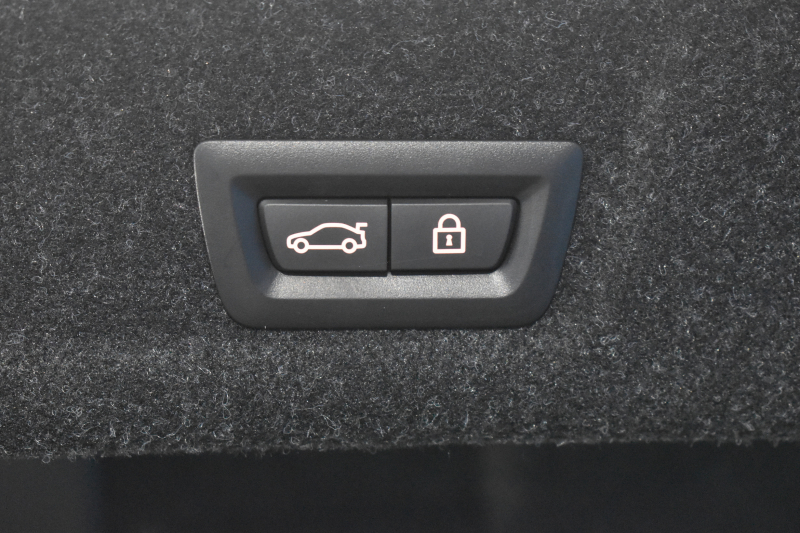 BMW 3シリーズ 320d Xﾄﾞﾗｲﾌﾞ Mｽﾎﾟｰﾂ 4WD ﾊｲﾗｲﾝ&ｺﾝﾌｫｰﾄP G20型 ﾋｰﾀｰ付黒革 ｵﾌﾟｼｮﾝ19AW 追従ACC LEDﾍｯﾄﾞﾗｲﾄ 側面衝突&車線変更&逸脱&歩行車警告 後退ｱｼｽﾄ Pｱｼｽﾄ ｱｸﾃｨﾌﾞPDC緊急ﾌﾞﾚｰｷ ﾀｯﾁﾊﾟﾈﾙﾅﾋﾞ ﾌﾙｾｸﾞ ｱｯﾌﾟﾙｶｰﾌﾟﾚｲ 電動ﾄﾗﾝｸ 2年保証