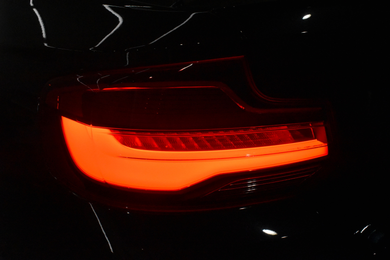 BMW 2シリーズ M240i LCI後期 ｵﾌﾟｼｮﾝ追従ACC  直6ﾀｰﾎﾞ 340馬力 ﾍｷｻｺﾞﾅﾙLEDﾍｯﾄﾞﾗｲﾄ ﾋｰﾀｰ付赤革 ﾀｯﾁﾊﾟﾈﾙiﾄﾞﾗｲﾌﾞHDDﾅﾋﾞBｶﾒ Pｱｼｽﾄ 前後PDC ｱﾀﾞﾌﾟﾃｨﾌﾞMｻｽ 大型ﾌﾞﾚｰｷｼｽﾃﾑ 車線逸脱&歩行者警告 衝突軽減ﾌﾞﾚｰｷ 18AW ﾊﾟﾄﾞﾙｼﾌﾄ 1ｵｰﾅｰ 2年保証