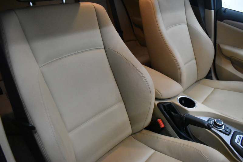 BMW X1 Xﾄﾞﾗｲﾌﾞ 20i ｴｸｽｸﾙｰｼﾌﾞｽﾎﾟｰﾂ 4WD LCI後期 160台限定 ﾚｻﾞｰP ﾋｰﾀｰ付ﾈﾊﾞﾀﾞﾍﾞｰｼﾞｭ革 8速AT 電子ｼﾌﾄ ｺﾝﾌｫｰﾄｱｸｾｽ Mｽﾎﾟｰﾂ専用ｴｱﾛ18AW iﾄﾞﾗｲﾌﾞHDDﾅﾋﾞBｶﾒﾗ 前後PDC BTｵｰﾃﾞｨｵ&ﾊﾝｽﾞﾌﾘｰ通話 ﾘﾝｸﾞ付ｷｾﾉﾝﾗｲﾄ 2年保証