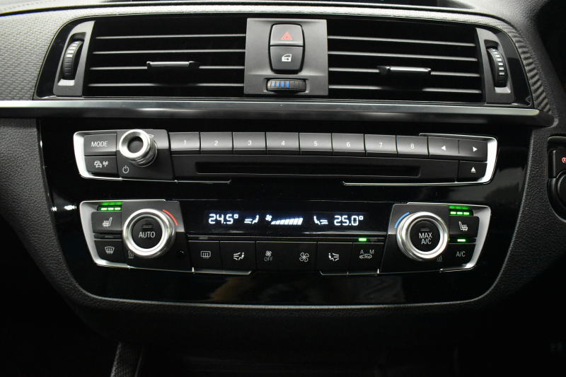 BMW Mシリーズ M2 MDCT 7速DCT LCI後期 ﾋｰﾀｰ付黒革 ｱﾀﾞﾌﾟﾃｨﾌﾞﾍｷｻｺﾞﾅﾙLEDﾍｯﾄﾞﾗｲﾄ&ﾃｰﾙ ﾀｯﾁﾊﾟﾈﾙHDDﾅﾋﾞ 19AW Mﾊﾟﾌｫｰﾏﾝｽﾘｱﾃﾞｨﾌｭｰｻﾞｰ 車線逸脱&歩行者警告 衝突軽減ﾌﾞﾚｰｷ ｶｰﾎﾞﾝｲﾝﾃﾘｱ Bｶﾒﾗ iｽﾄｯﾌﾟ ｽﾏｰﾄｷｰ 2年保証