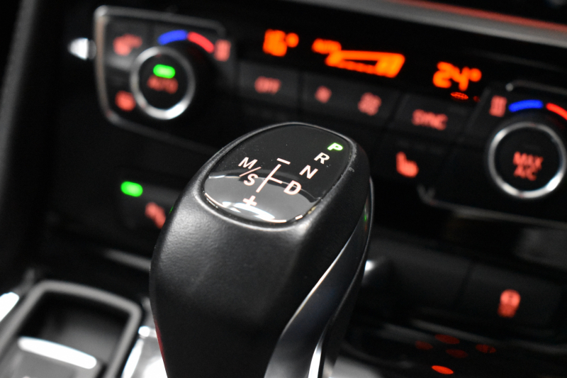 BMW 2シリーズ 218dｸﾞﾗﾝﾂｱﾗｰ ﾗｸﾞｼﾞｭｱﾘｰ  後期 7人乗ﾘ ｱﾄﾞﾊﾞﾝｽﾄﾞｱｸﾃｨﾌﾞｾｰﾌﾃｨｰP ｺﾝﾌｫｰﾄP 追従ACC HUD ﾍｷｻｺﾞﾅﾙLEDﾍｯﾄﾞﾗｲﾄ ﾋｰﾀｰ付黒革 車線逸脱&歩行者警告 17AW ﾀｯﾁﾊﾟﾈﾙﾅﾋﾞ Bｶﾒﾗ 前後PDC 駐車ｱｼｽﾄ 電動ﾄﾗﾝｸ ｽﾏｰﾄｷｰ 2年保証