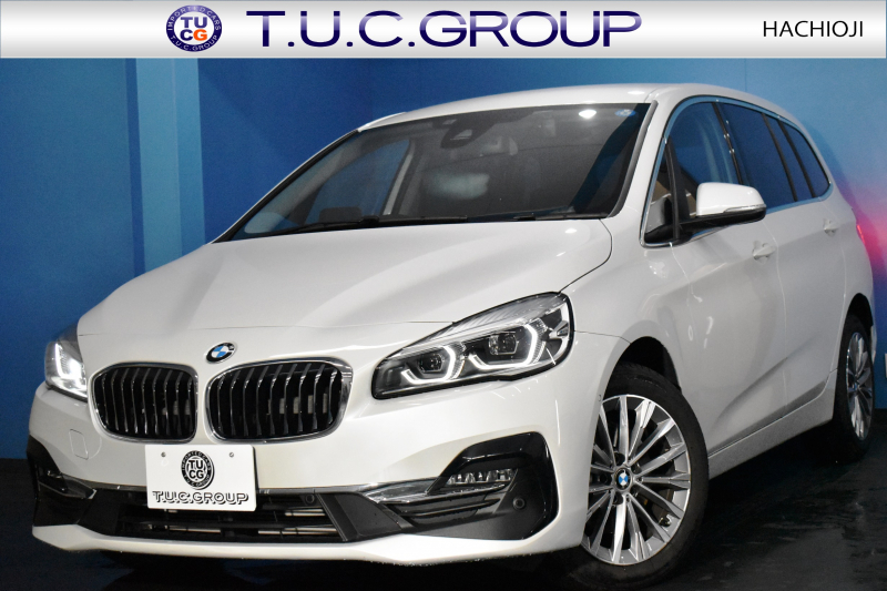 BMW 2シリーズ 218dｸﾞﾗﾝﾂｱﾗｰ ﾗｸﾞｼﾞｭｱﾘｰ  後期 7人乗ﾘ ｱﾄﾞﾊﾞﾝｽﾄﾞｱｸﾃｨﾌﾞｾｰﾌﾃｨｰP ｺﾝﾌｫｰﾄP 追従ACC HUD ﾍｷｻｺﾞﾅﾙLEDﾍｯﾄﾞﾗｲﾄ ﾋｰﾀｰ付黒革 車線逸脱&歩行者警告 17AW ﾀｯﾁﾊﾟﾈﾙﾅﾋﾞ Bｶﾒﾗ 前後PDC 駐車ｱｼｽﾄ 電動ﾄﾗﾝｸ ｽﾏｰﾄｷｰ 2年保証