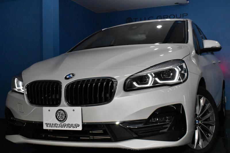 BMW 2シリーズ 218dｸﾞﾗﾝﾂｱﾗｰ ﾗｸﾞｼﾞｭｱﾘｰ  後期 7人乗ﾘ ｱﾄﾞﾊﾞﾝｽﾄﾞｱｸﾃｨﾌﾞｾｰﾌﾃｨｰP ｺﾝﾌｫｰﾄP 追従ACC HUD ﾍｷｻｺﾞﾅﾙLEDﾍｯﾄﾞﾗｲﾄ ﾋｰﾀｰ付黒革 車線逸脱&歩行者警告 17AW ﾀｯﾁﾊﾟﾈﾙﾅﾋﾞ Bｶﾒﾗ 前後PDC 駐車ｱｼｽﾄ 電動ﾄﾗﾝｸ ｽﾏｰﾄｷｰ 2年保証