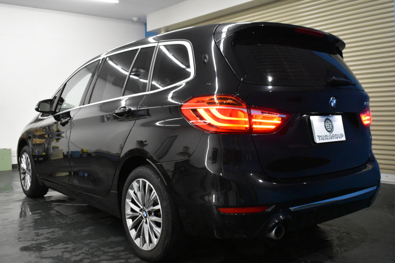 BMW 2シリーズ 218dｸﾞﾗﾝﾂｱﾗｰ ﾗｸﾞｼﾞｭｱﾘｰ 後期LCI 7人乗ﾘ ｱﾄﾞﾊﾞﾝｽﾄﾞｱｸﾃｨﾌﾞｾｰﾌﾃｨｰP 追従ACC HUD ﾍｷｺﾞﾅﾙLEDﾍｯﾄﾞﾗｲﾄ ﾋｰﾀｰ付白革 ｺﾝﾌｫｰﾄP 車線逸脱&歩行者警告 ﾀｯﾁﾊﾟﾈﾙﾅﾋﾞ Bｶﾒﾗ ﾌﾙｾｸﾞ 駐車ｱｼｽﾄ 電動ﾄﾗﾝｸ 2年保証