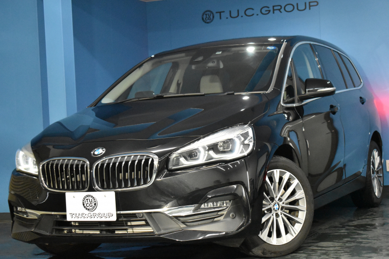 BMW 2シリーズ 218dｸﾞﾗﾝﾂｱﾗｰ ﾗｸﾞｼﾞｭｱﾘｰ 後期LCI 7人乗ﾘ ｱﾄﾞﾊﾞﾝｽﾄﾞｱｸﾃｨﾌﾞｾｰﾌﾃｨｰP 追従ACC HUD ﾍｷｺﾞﾅﾙLEDﾍｯﾄﾞﾗｲﾄ ﾋｰﾀｰ付白革 ｺﾝﾌｫｰﾄP 車線逸脱&歩行者警告 ﾀｯﾁﾊﾟﾈﾙﾅﾋﾞ Bｶﾒﾗ ﾌﾙｾｸﾞ 駐車ｱｼｽﾄ 電動ﾄﾗﾝｸ 2年保証