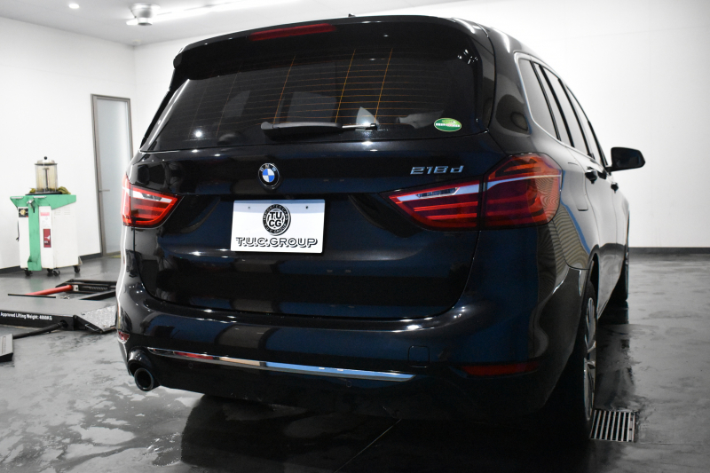 BMW 2シリーズ 218dｸﾞﾗﾝﾂｱﾗｰ ﾗｸﾞｼﾞｭｱﾘｰ 後期LCI 7人乗ﾘ ｱﾄﾞﾊﾞﾝｽﾄﾞｱｸﾃｨﾌﾞｾｰﾌﾃｨｰP 追従ACC HUD ﾍｷｺﾞﾅﾙLEDﾍｯﾄﾞﾗｲﾄ ﾋｰﾀｰ付白革 ｺﾝﾌｫｰﾄP 車線逸脱&歩行者警告 ﾀｯﾁﾊﾟﾈﾙﾅﾋﾞ Bｶﾒﾗ ﾌﾙｾｸﾞ 駐車ｱｼｽﾄ 電動ﾄﾗﾝｸ 2年保証