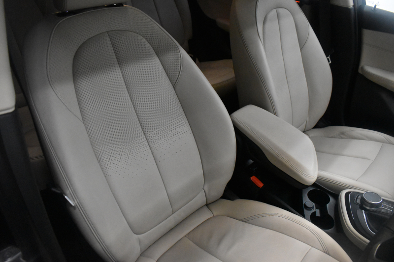 BMW 2シリーズ 218dｸﾞﾗﾝﾂｱﾗｰ ﾗｸﾞｼﾞｭｱﾘｰ 後期LCI 7人乗ﾘ ｱﾄﾞﾊﾞﾝｽﾄﾞｱｸﾃｨﾌﾞｾｰﾌﾃｨｰP 追従ACC HUD ﾍｷｺﾞﾅﾙLEDﾍｯﾄﾞﾗｲﾄ ﾋｰﾀｰ付白革 ｺﾝﾌｫｰﾄP 車線逸脱&歩行者警告 ﾀｯﾁﾊﾟﾈﾙﾅﾋﾞ Bｶﾒﾗ ﾌﾙｾｸﾞ 駐車ｱｼｽﾄ 電動ﾄﾗﾝｸ 2年保証