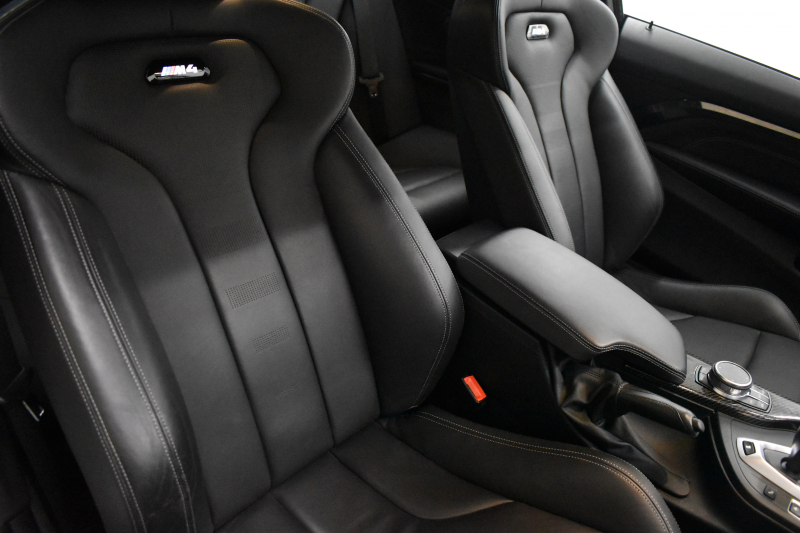 BMW Mシリーズ M4ｸｰﾍﾟ後期 MDCT ｱﾀﾞﾌﾟﾃｨﾌﾞMｻｽﾍﾟﾝｼｮﾝ ﾋｰﾀｰ付ﾌﾞﾗｯｸ革 ｶｰﾎﾞﾝR&ｲﾝﾃﾘｱ  HUD ｱﾀﾞﾌﾟﾃｨﾌﾞﾍｷｻｺﾞﾅﾙLEDﾍｯﾄﾞﾗｲﾄ 7速DCT ｵﾌﾟｼｮﾝ19AW 衝突軽減ﾌﾞﾚｰｷ 車線変更&車線逸脱&歩行者警告  ﾌﾙｾｸﾞ 前後PDC Bｶﾒﾗ 2年保証