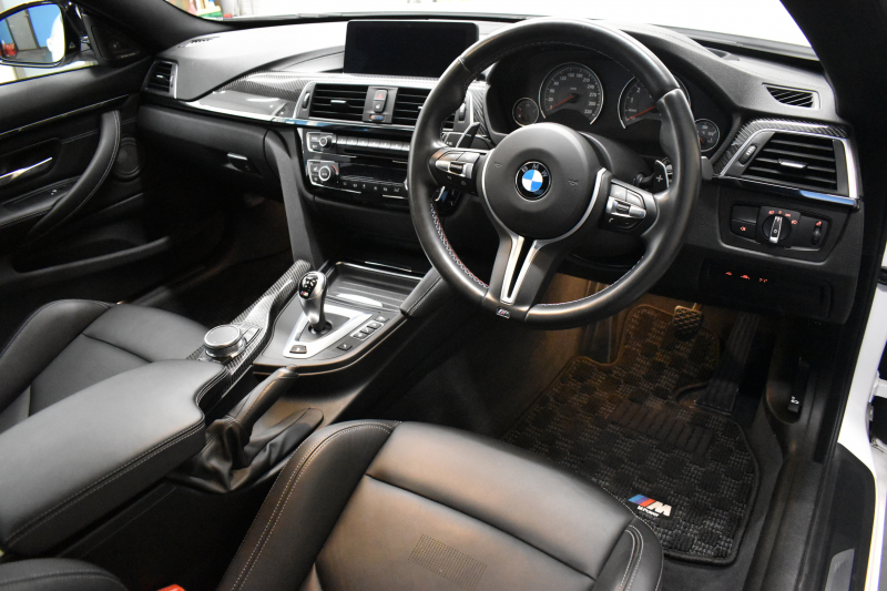 BMW Mシリーズ M4ｸｰﾍﾟ後期 MDCT ｱﾀﾞﾌﾟﾃｨﾌﾞMｻｽﾍﾟﾝｼｮﾝ ﾋｰﾀｰ付ﾌﾞﾗｯｸ革 ｶｰﾎﾞﾝR&ｲﾝﾃﾘｱ  HUD ｱﾀﾞﾌﾟﾃｨﾌﾞﾍｷｻｺﾞﾅﾙLEDﾍｯﾄﾞﾗｲﾄ 7速DCT ｵﾌﾟｼｮﾝ19AW 衝突軽減ﾌﾞﾚｰｷ 車線変更&車線逸脱&歩行者警告  ﾌﾙｾｸﾞ 前後PDC Bｶﾒﾗ 2年保証
