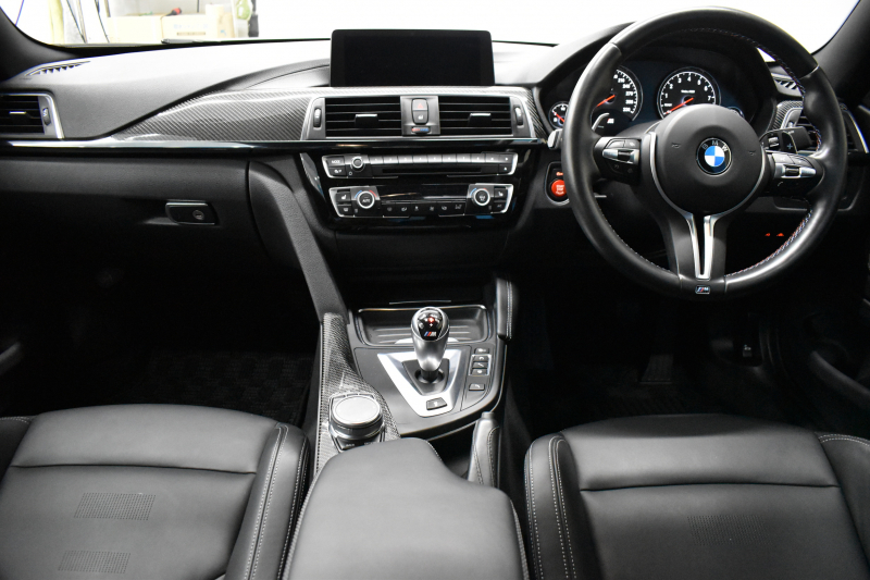 BMW Mシリーズ M4ｸｰﾍﾟ後期 MDCT ｱﾀﾞﾌﾟﾃｨﾌﾞMｻｽﾍﾟﾝｼｮﾝ ﾋｰﾀｰ付ﾌﾞﾗｯｸ革 ｶｰﾎﾞﾝR&ｲﾝﾃﾘｱ  HUD ｱﾀﾞﾌﾟﾃｨﾌﾞﾍｷｻｺﾞﾅﾙLEDﾍｯﾄﾞﾗｲﾄ 7速DCT ｵﾌﾟｼｮﾝ19AW 衝突軽減ﾌﾞﾚｰｷ 車線変更&車線逸脱&歩行者警告  ﾌﾙｾｸﾞ 前後PDC Bｶﾒﾗ 2年保証