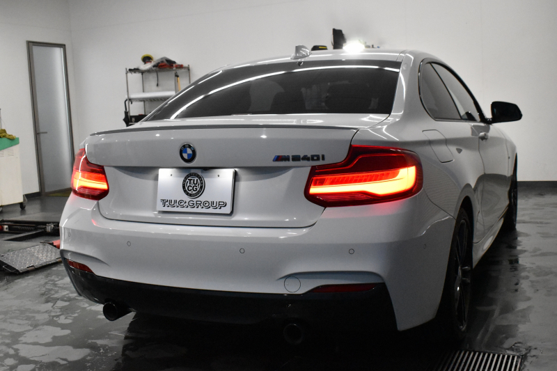 BMW 2シリーズ M240i LCI後期 直6ﾀｰﾎﾞ 340馬力 ﾍｷｻｺﾞﾅﾙLEDﾍｯﾄﾞﾗｲﾄ 追従ACC ﾋｰﾀｰ付黒革 ﾀｯﾁﾊﾟﾈﾙiﾄﾞﾗｲﾌﾞHDDﾅﾋﾞ ﾌﾙｾｸﾞ Bｶﾒ Pｱｼｽﾄ 前後PDC ｱﾀﾞﾌﾟﾃｨﾌﾞMｻｽ 大型ﾌﾞﾚｰｷｼｽﾃﾑ 車線逸脱&歩行者警告 衝突軽減ﾌﾞﾚｰｷ 18AW ﾊﾟﾄﾞﾙｼﾌﾄ 1ｵｰﾅｰ 2年保証