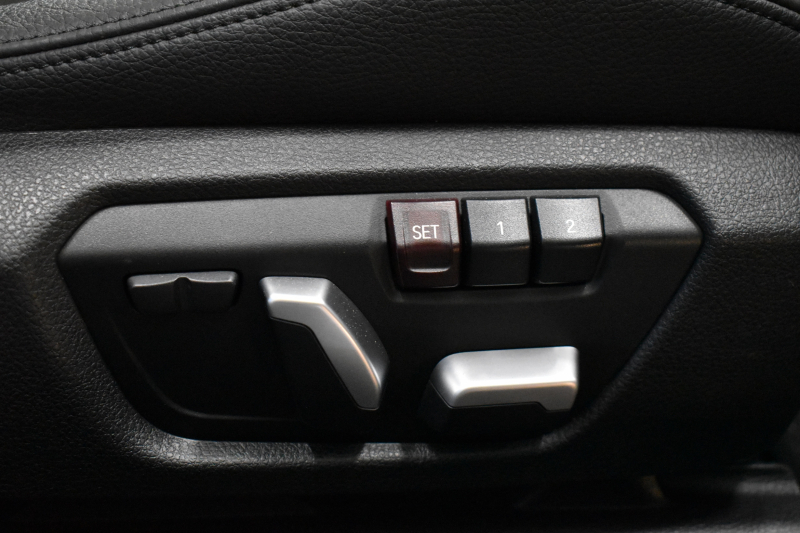 BMW 2シリーズ M240i LCI後期 直6ﾀｰﾎﾞ 340馬力 ﾍｷｻｺﾞﾅﾙLEDﾍｯﾄﾞﾗｲﾄ 追従ACC ﾋｰﾀｰ付黒革 ﾀｯﾁﾊﾟﾈﾙiﾄﾞﾗｲﾌﾞHDDﾅﾋﾞ ﾌﾙｾｸﾞ Bｶﾒ Pｱｼｽﾄ 前後PDC ｱﾀﾞﾌﾟﾃｨﾌﾞMｻｽ 大型ﾌﾞﾚｰｷｼｽﾃﾑ 車線逸脱&歩行者警告 衝突軽減ﾌﾞﾚｰｷ 18AW ﾊﾟﾄﾞﾙｼﾌﾄ 1ｵｰﾅｰ 2年保証