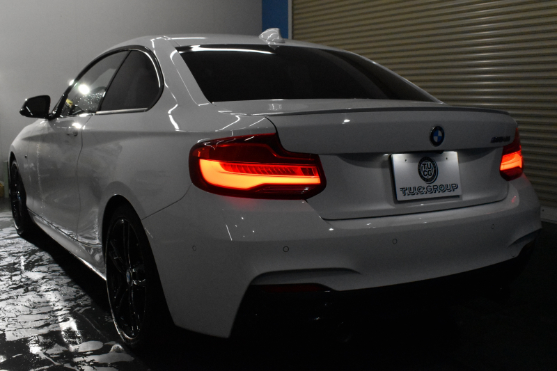 BMW 2シリーズ M240i LCI後期 直6ﾀｰﾎﾞ 340馬力 ﾍｷｻｺﾞﾅﾙLEDﾍｯﾄﾞﾗｲﾄ 追従ACC ﾋｰﾀｰ付黒革 ﾀｯﾁﾊﾟﾈﾙiﾄﾞﾗｲﾌﾞHDDﾅﾋﾞ ﾌﾙｾｸﾞ Bｶﾒ Pｱｼｽﾄ 前後PDC ｱﾀﾞﾌﾟﾃｨﾌﾞMｻｽ 大型ﾌﾞﾚｰｷｼｽﾃﾑ 車線逸脱&歩行者警告 衝突軽減ﾌﾞﾚｰｷ 18AW ﾊﾟﾄﾞﾙｼﾌﾄ 1ｵｰﾅｰ 2年保証