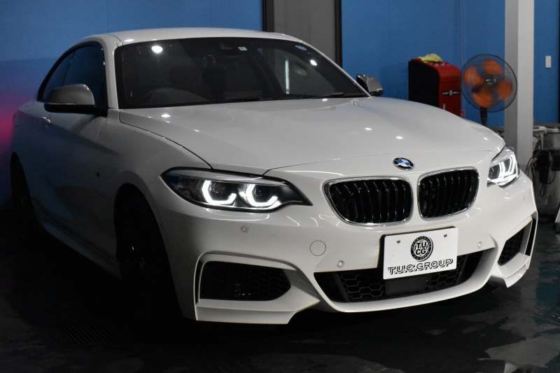 BMW 2シリーズ M240i LCI後期 直6ﾀｰﾎﾞ 340馬力 ﾍｷｻｺﾞﾅﾙLEDﾍｯﾄﾞﾗｲﾄ 追従ACC ﾋｰﾀｰ付黒革 ﾀｯﾁﾊﾟﾈﾙiﾄﾞﾗｲﾌﾞHDDﾅﾋﾞ ﾌﾙｾｸﾞ Bｶﾒ Pｱｼｽﾄ 前後PDC ｱﾀﾞﾌﾟﾃｨﾌﾞMｻｽ 大型ﾌﾞﾚｰｷｼｽﾃﾑ 車線逸脱&歩行者警告 衝突軽減ﾌﾞﾚｰｷ 18AW ﾊﾟﾄﾞﾙｼﾌﾄ 1ｵｰﾅｰ 2年保証