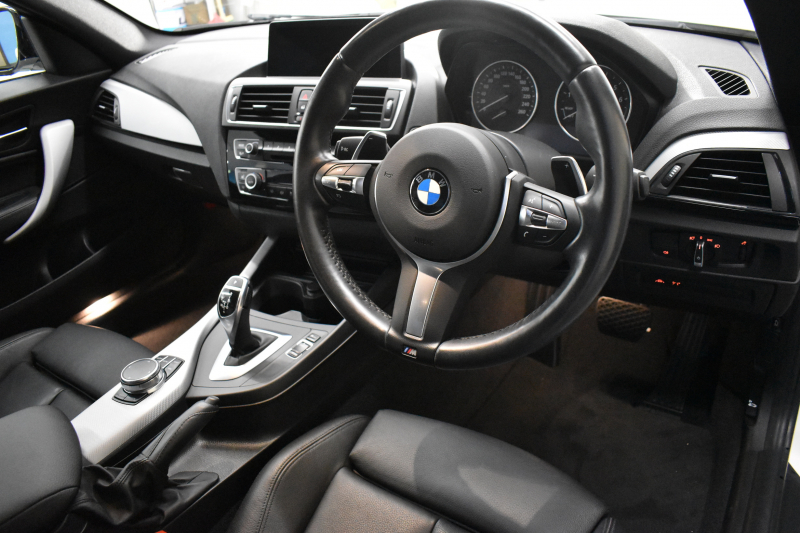 BMW 2シリーズ M240i 直6ﾀｰﾎﾞ 変更後ｴﾝｼﾞﾝ 340馬力 ﾋｰﾀｰ付黒革 ｱﾀﾞﾌﾟﾃｨﾌﾞMｻｽﾍﾟﾝｼｮﾝ  Mﾌﾞﾚｰｷ 18AW 衝突軽減ﾌﾞﾚｰｷ 車線逸脱&歩行者警告 ﾀｯﾁﾊﾟｯﾄﾞﾅﾋﾞ ﾌﾙｾｸﾞ Bｶﾒﾗ ﾘｱPDC ﾘﾝｸﾞ付ｷｾﾉﾝﾍｯﾄﾞﾗｲﾄ ﾄﾞﾗﾊﾟﾌｫ iｽﾄｯﾌﾟ ｽﾏｰﾄｷｰ  2年保証