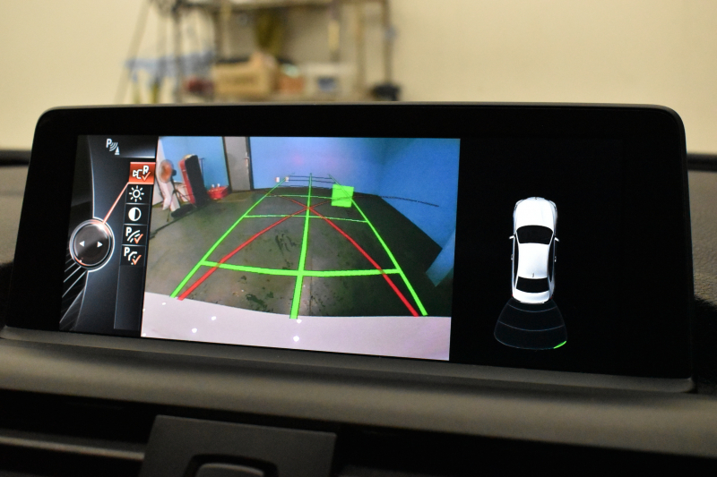 BMW 2シリーズ M235i 直6ﾀｰﾎﾞ 326馬力 ﾋｰﾀｰ付黒革 ﾀｯﾁﾊﾟｯﾄﾞ式iﾄﾞﾗｲﾌﾞHDDﾅﾋﾞ  ﾘﾔPDC Bｶﾒﾗ  ｱﾀﾞﾌﾟﾃｨﾌﾞMｻｽ 大型ﾌﾞﾚｰｷｼｽﾃﾑ 18AW 車線逸脱&歩行者警告 衝突軽減ﾌﾞﾚｰｷ 1ｵｰﾅｰ 2年保証