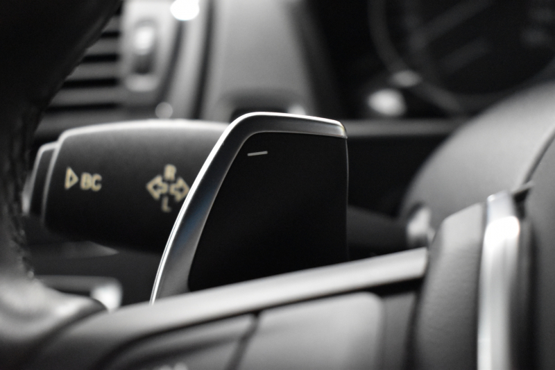 BMW 2シリーズ M235i 直6ﾀｰﾎﾞ 326馬力 ﾋｰﾀｰ付黒革 ﾀｯﾁﾊﾟｯﾄﾞ式iﾄﾞﾗｲﾌﾞHDDﾅﾋﾞ  ﾘﾔPDC Bｶﾒﾗ  ｱﾀﾞﾌﾟﾃｨﾌﾞMｻｽ 大型ﾌﾞﾚｰｷｼｽﾃﾑ 18AW 車線逸脱&歩行者警告 衝突軽減ﾌﾞﾚｰｷ 1ｵｰﾅｰ 2年保証