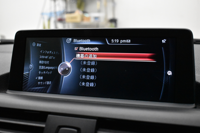 BMW 2シリーズ M235i 直6ﾀｰﾎﾞ 326馬力 ﾋｰﾀｰ付黒革 ﾀｯﾁﾊﾟｯﾄﾞ式iﾄﾞﾗｲﾌﾞHDDﾅﾋﾞ  ﾘﾔPDC Bｶﾒﾗ  ｱﾀﾞﾌﾟﾃｨﾌﾞMｻｽ 大型ﾌﾞﾚｰｷｼｽﾃﾑ 18AW 車線逸脱&歩行者警告 衝突軽減ﾌﾞﾚｰｷ 1ｵｰﾅｰ 2年保証